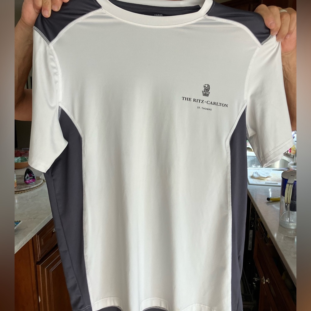 Under Armor Ritz Carlton Mens Shirt